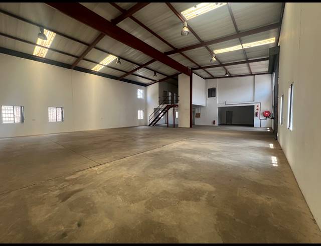 476M² WAREHOUSE TO LET IN KYA SANDS